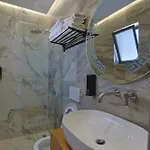 Ilio Boutique Hotel 4*