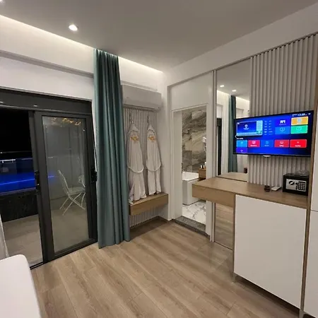 Ilio Boutique Ksamil