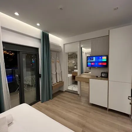 Hotel Ilio Boutique 4*