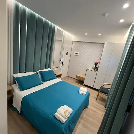 Ilio Boutique 4*
