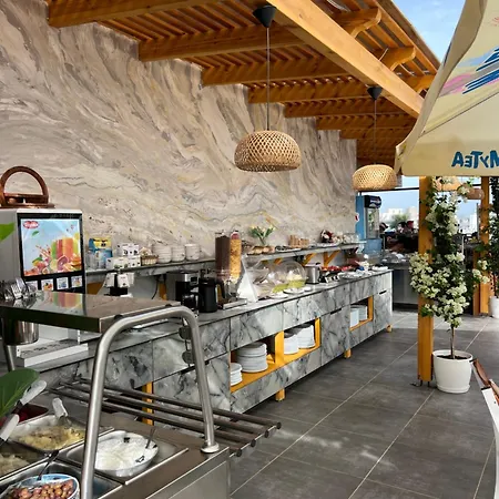 Ilio Boutique 4* Ksamil