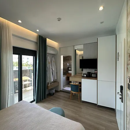Ilio Boutique Hotel 4*