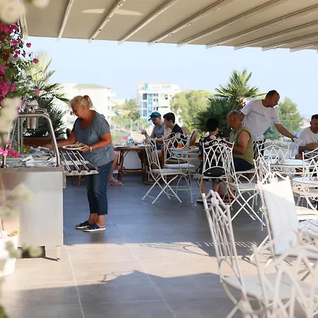 Ilio Boutique 4*