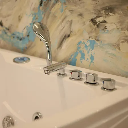 Ilio Boutique فندق كساميل
