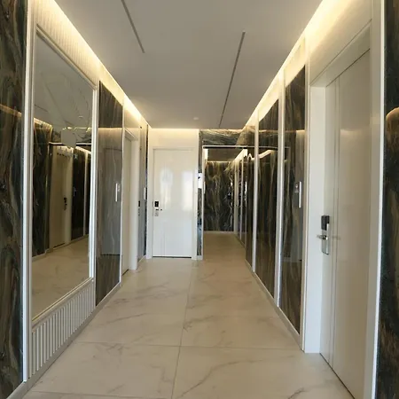 Ilio Boutique 4*