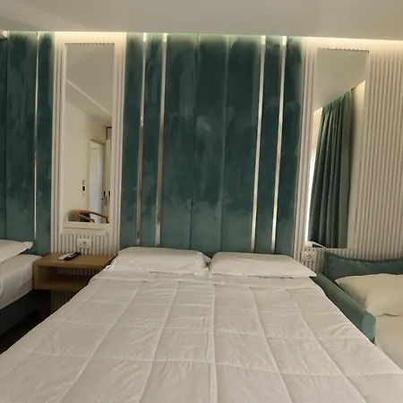 Ilio Boutique 4*