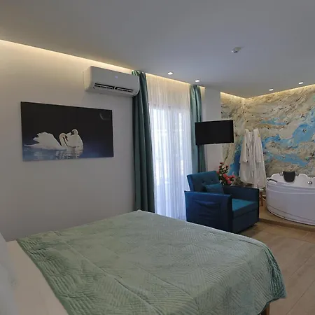 Ilio Boutique 4*