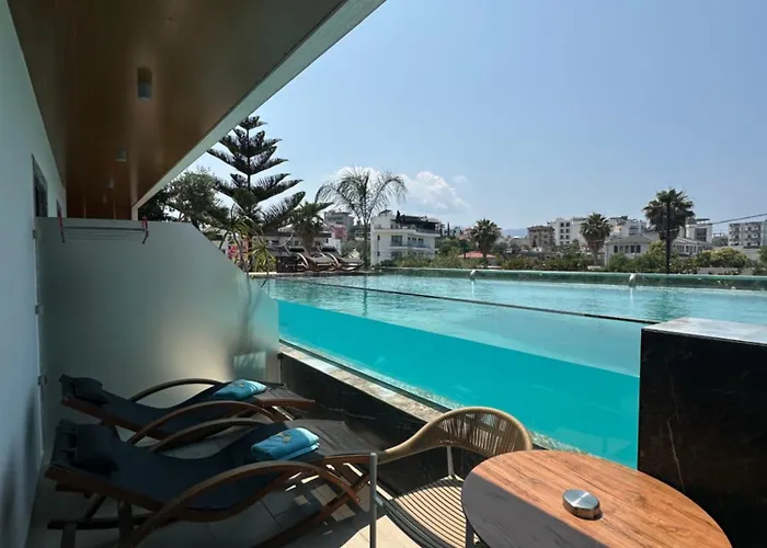 Ilio Boutique 4*