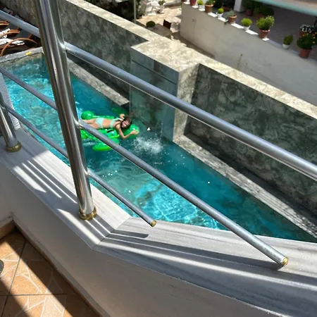Ilio Boutique 4*