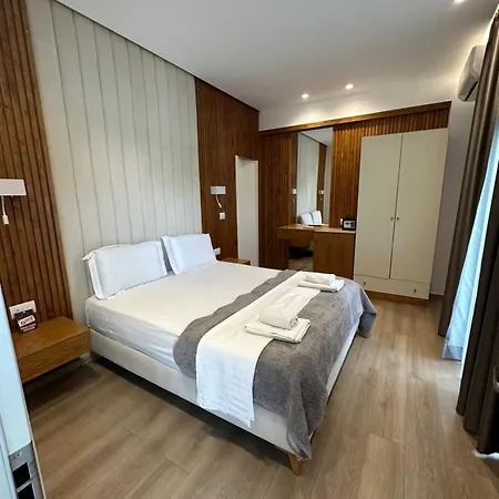 Ilio Boutique 4*