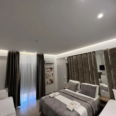 Ilio Boutique 4*