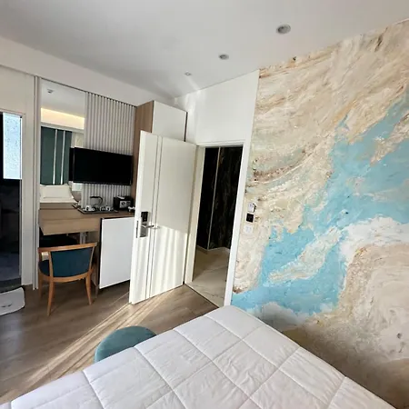 Ilio Boutique 4*