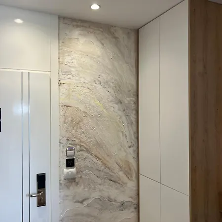 Ilio Boutique クサミル